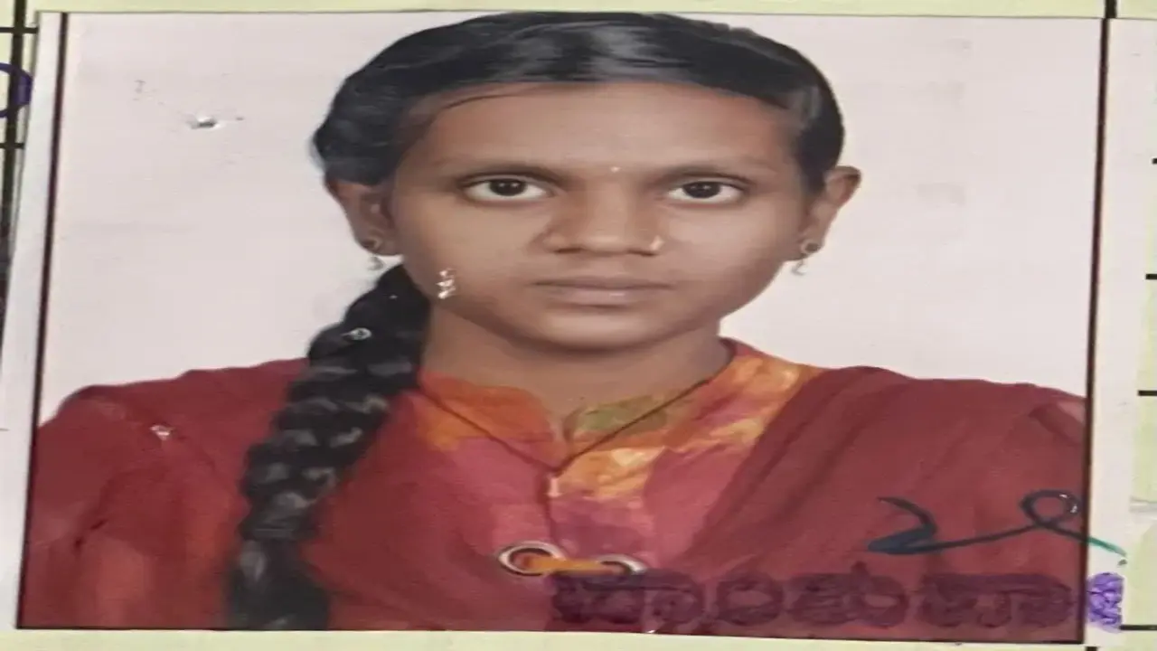 Girl sucide in hostel