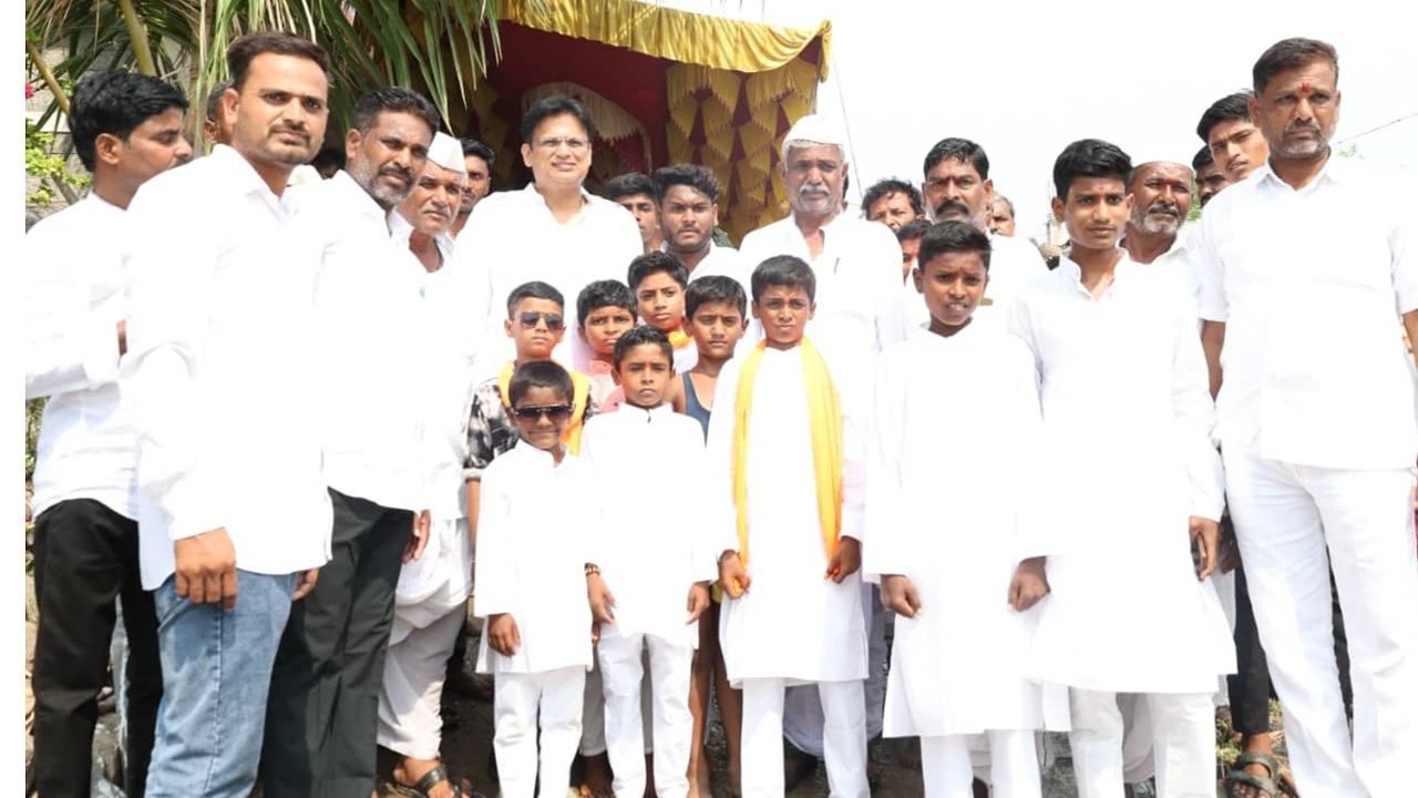 ಶಾಸಕ ಅಜಯಸಿಂಗ್ ಗೆ ಒಲಿದ ಮಂತ್ರಿ ಸ್ಥಾನ : ತಾಳ್ಮೆಗೆ ಸಿಕ್ಕ ಜಯ ಎಂದು ಬೆಂಬಲಿಗರ ಹರ್ಷೋದ್ಘಾರ | ಮಗನ ತಬ್ಬಿಕೊಂಡು ಕಂಬನಿ ಮಿಡಿದ ಅಜಯಸಿಂಗ್ ತಾಯಿ | Dr Ajaysingh gets Ministerial berth August 2026